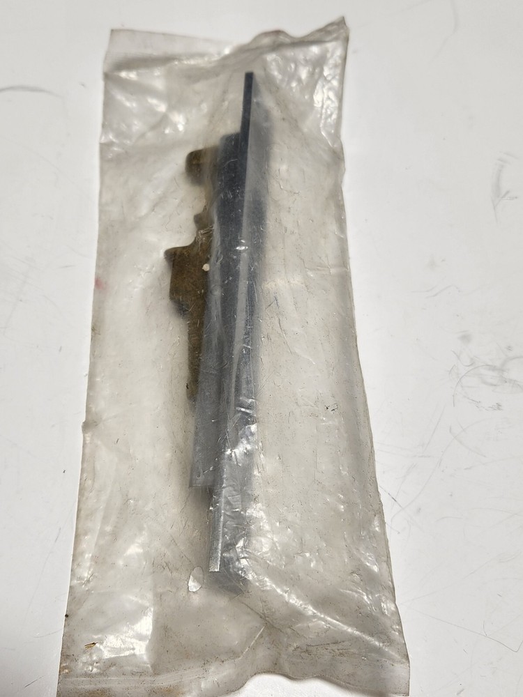 Ives Manual Flush Bolt