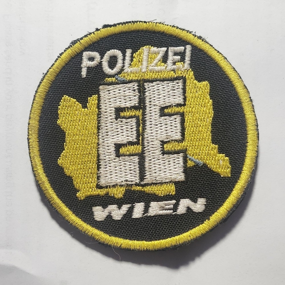 VIENNA AUSTRIA POLIZEI EE WIEN AUSTRIAN POLICE SHOULDER PATCH - HOOK & LOOP BACK