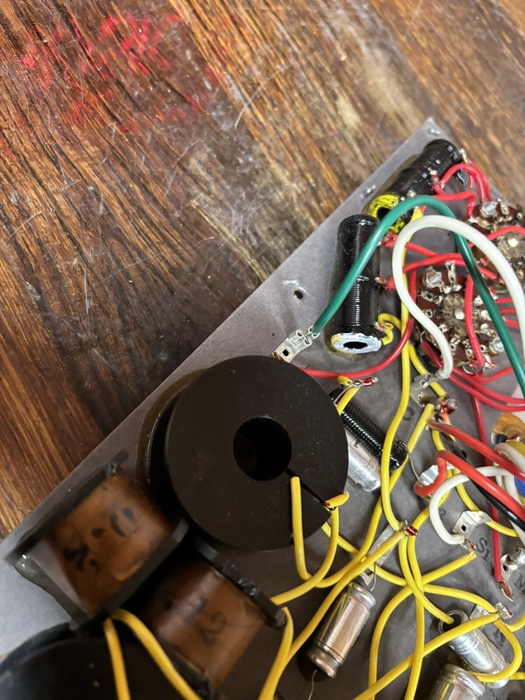 One Pioneer CS-99 Speaker Crossover WORKS BUT NEEDS SOME WORK, READ