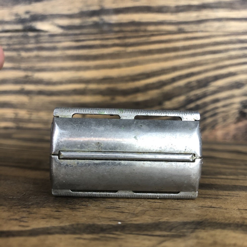 Antique Silver Tone Razor Shaver *Read