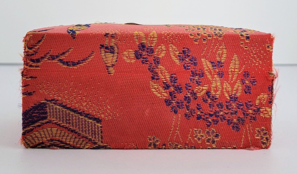 Decorative Box with 2 Vintage Shouxing Baoding Chiming Balls, Stress Relief
