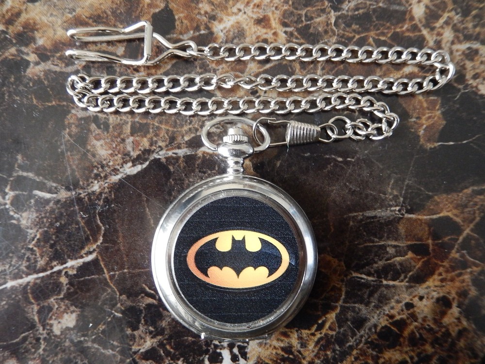 BATMAN LOGO POCKET WATCH WITH CHAIN 2