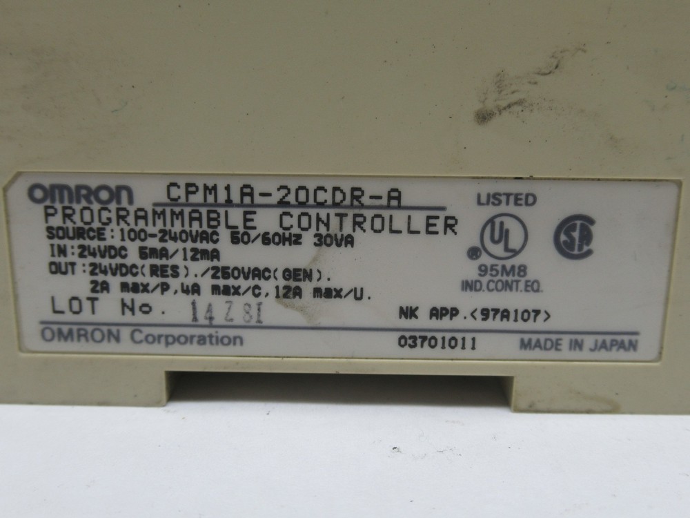 Omron CPM1A-20CDR-A Programmable Controller 100-240VAC SHELF WEAR USED