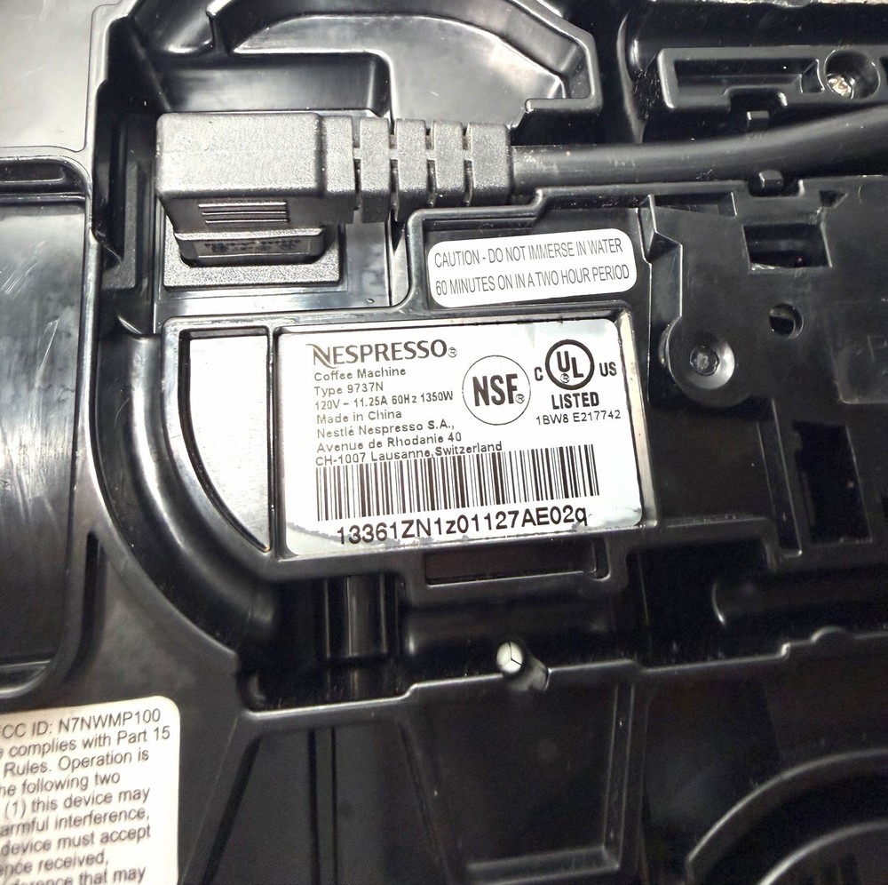Nespresso Vertuo Coffee Machine Type 9737N Espresso Maker Powers On Silver