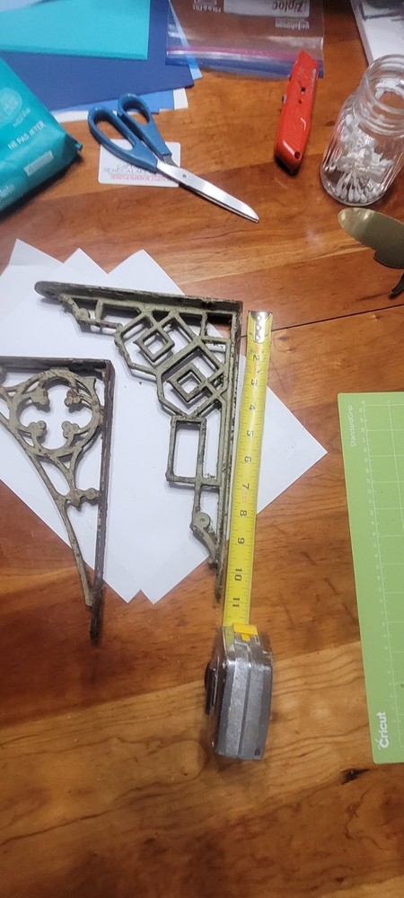 Antique Shelf Bracket S