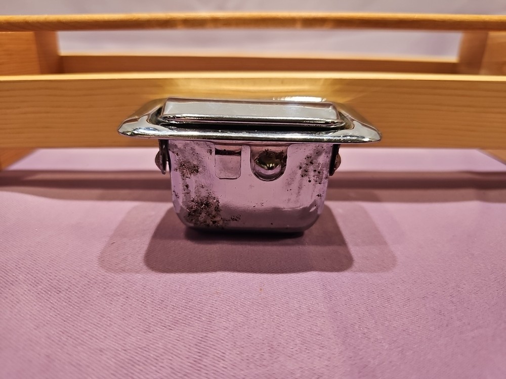 GM Rear Arm Rest Ashtray With Removable Tray