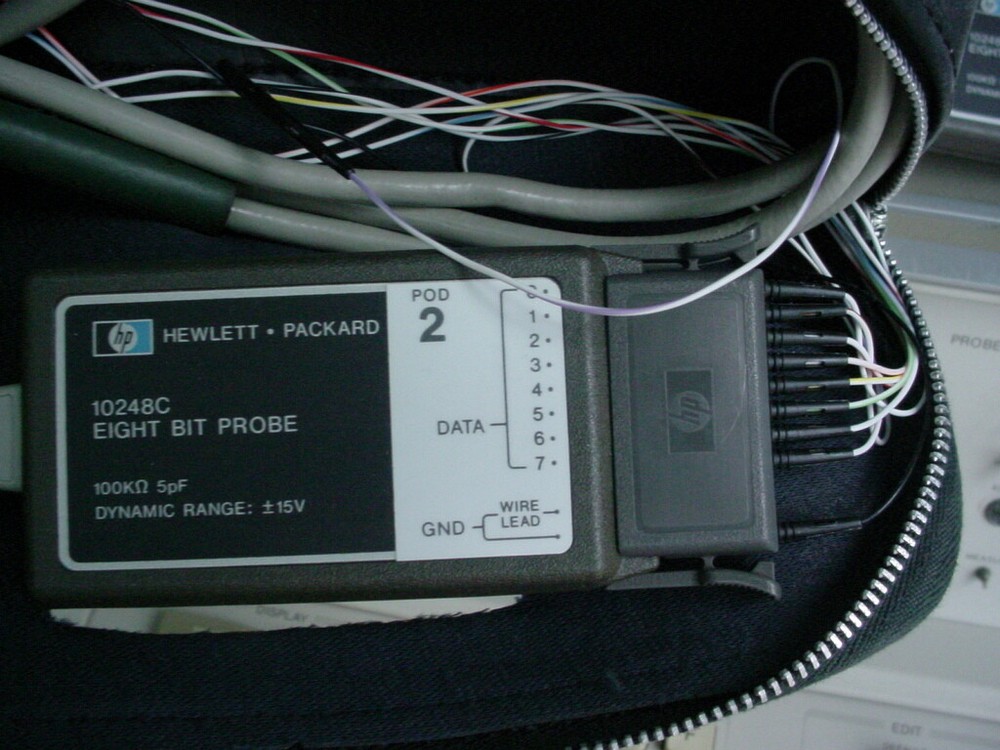 HP 1615A Logic Analyzer with Pods and manual