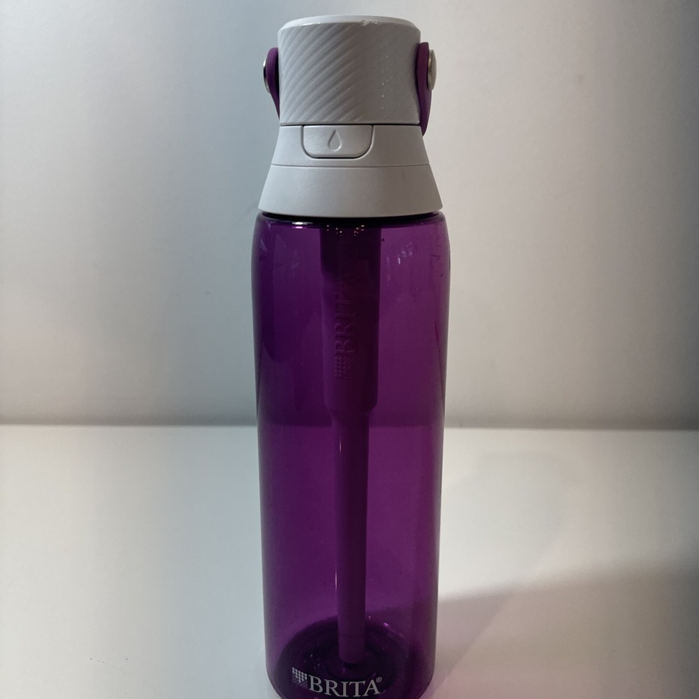 BRITA FILTERING WATER BOTTLE Purple