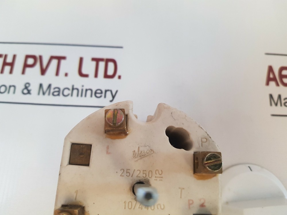 252B Selector Switch 25/250~