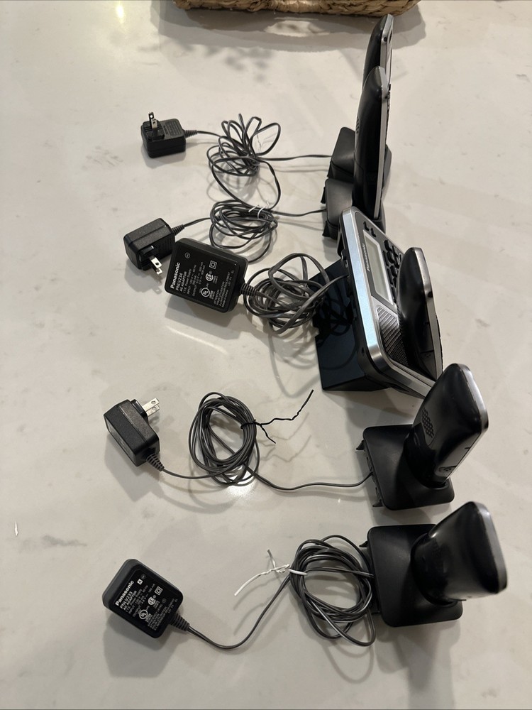 Panasonic KX-TG7871 Cordless Phone System Answer Machine + 5 Handsets