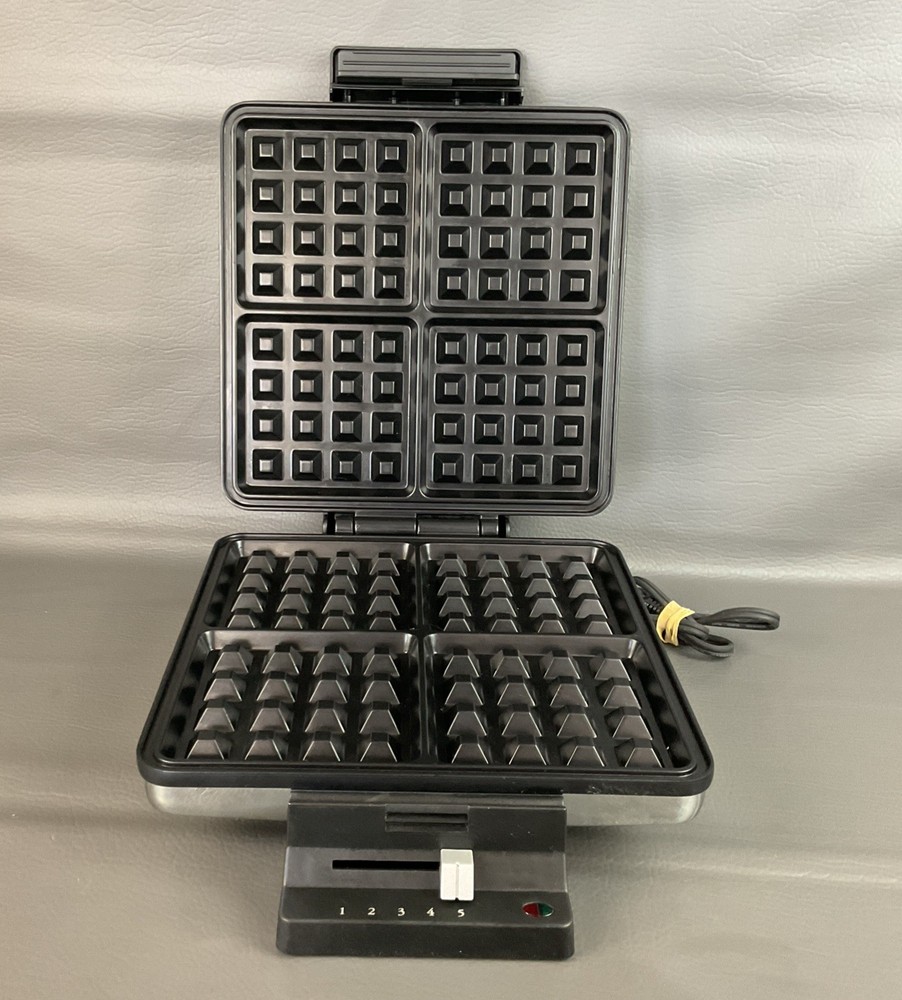 Cuisinart 4-Slice Belgian Waffle Maker Model WB-4SA