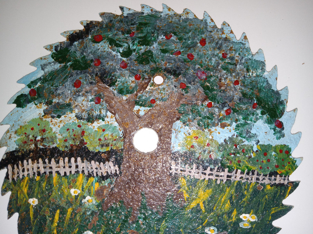 HAND PAINTED CIRCULAR SAW BLADE APPLE TREE & PICKET FENCE