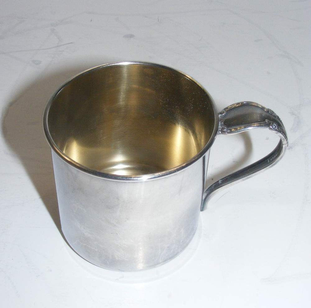 Vintage Rogers 1881 Silverplate Child's Drinking Cup 4-south