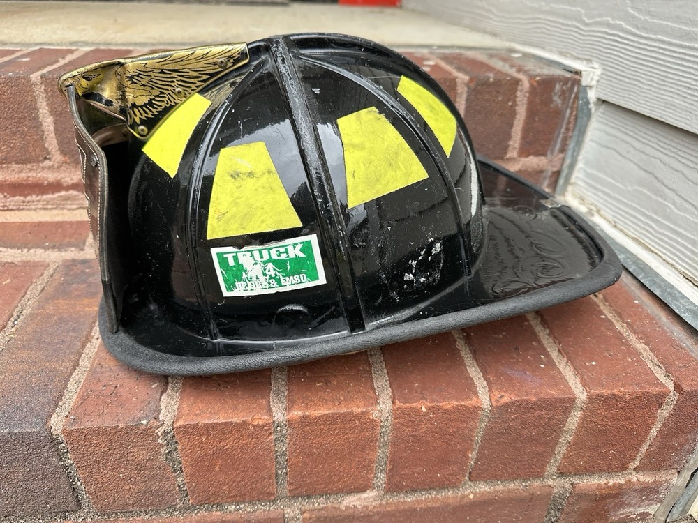 Cairns Authentic 1010 Fire Helmet Firefighter Neck Shield