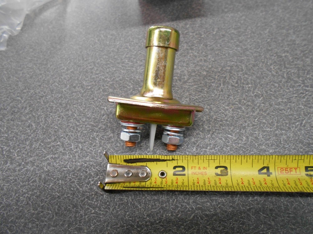 Standard SS525 Starter Switch. For 12 volt systems. New Old Stock!