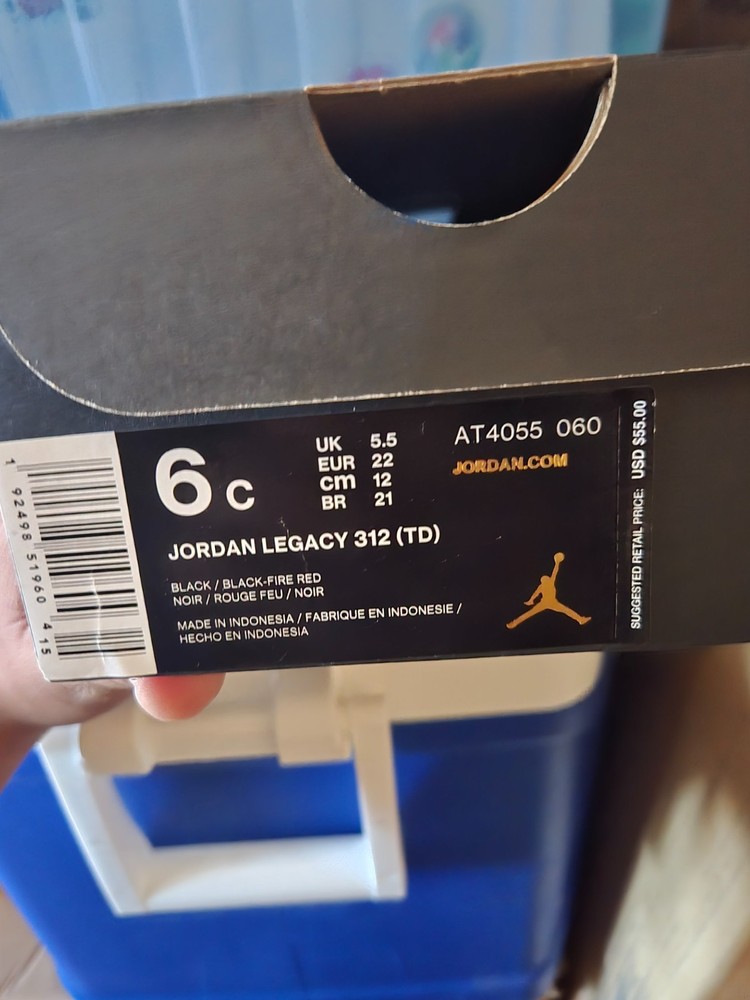 Boys Jordan legacy