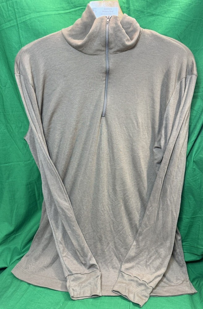 Military Issue Polyester Light-Weight Thermal Undershirt | Brown | Medium | EUC