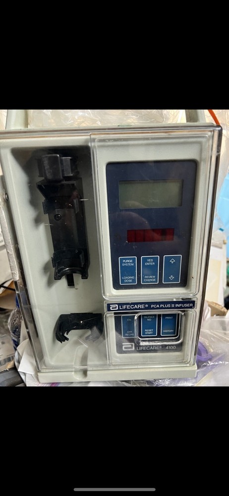ABBOTT LIFECARE 4100 PCA PLUS ll INFUSER. Good