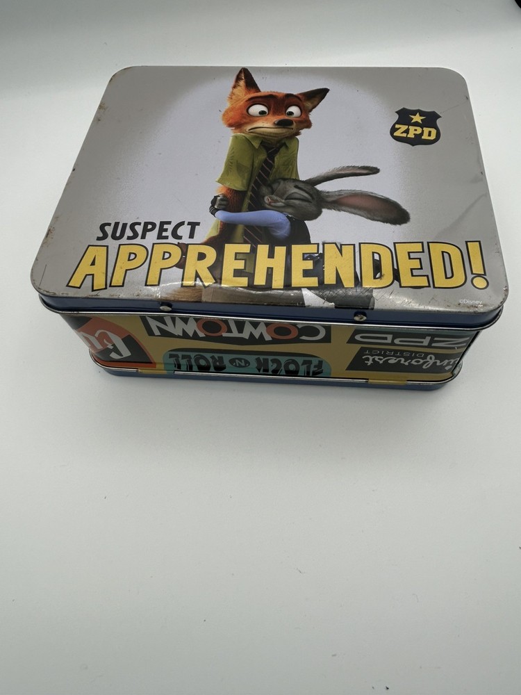 zootopia Tin lunch box. C1