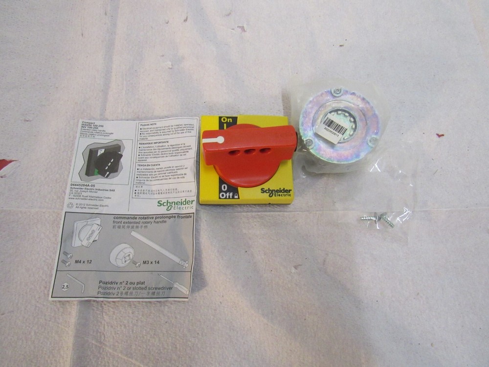 Schneider  LV43051 Front Switch INS250 Extended Rotary Handle Missing Parts
