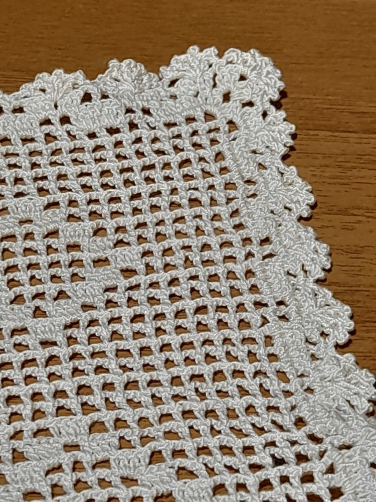 VINTAGE 18 GRAM CROCHET DOZER