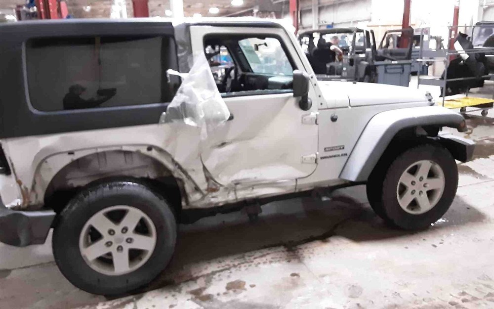Used Windshield Frame fits: 2010 Jeep Wrangler Grade A