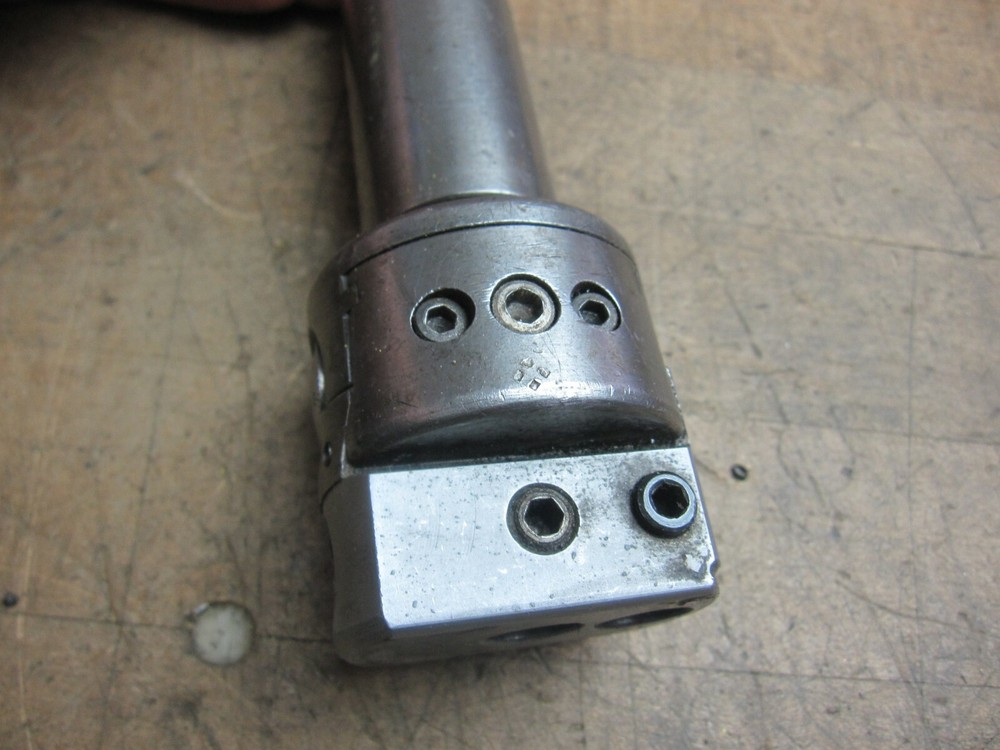 Micro adjustable boring head with 1-1/4" shank 1/2" capacity