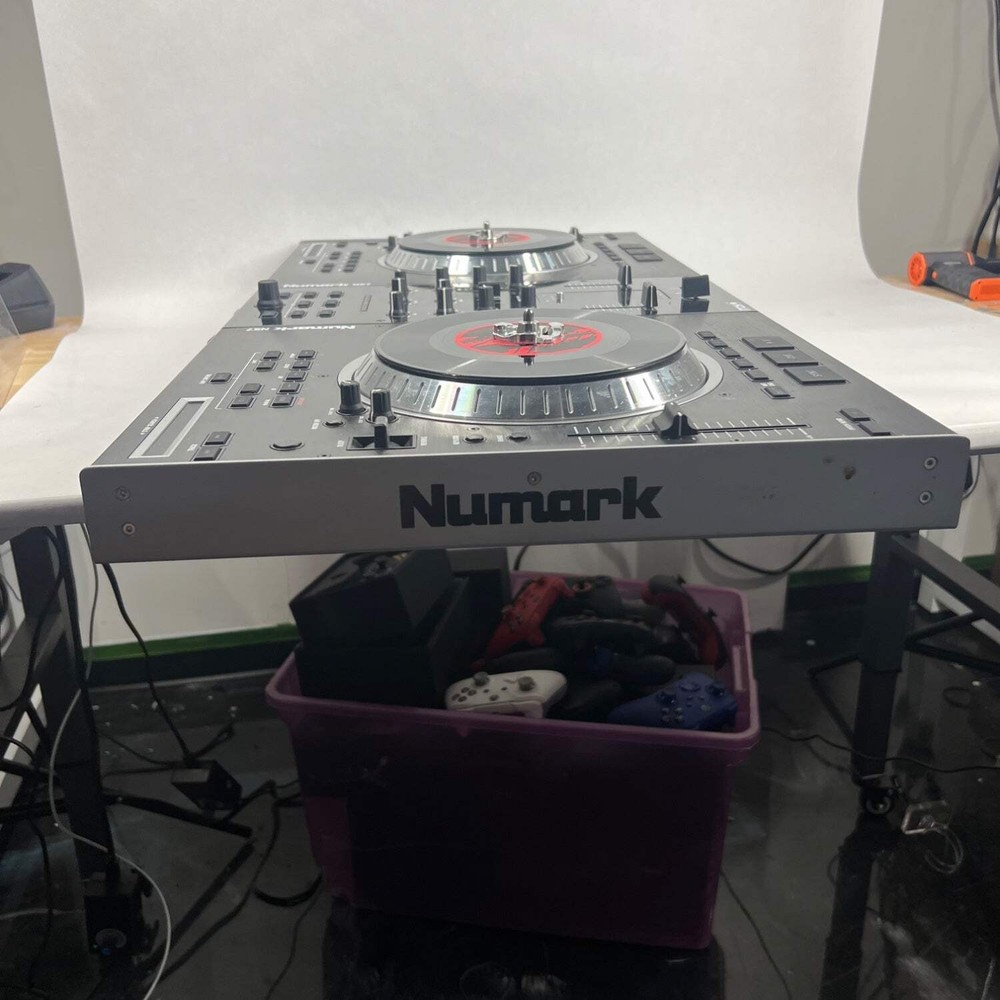 Numark NS7 4-Channel Dual Deck Controller