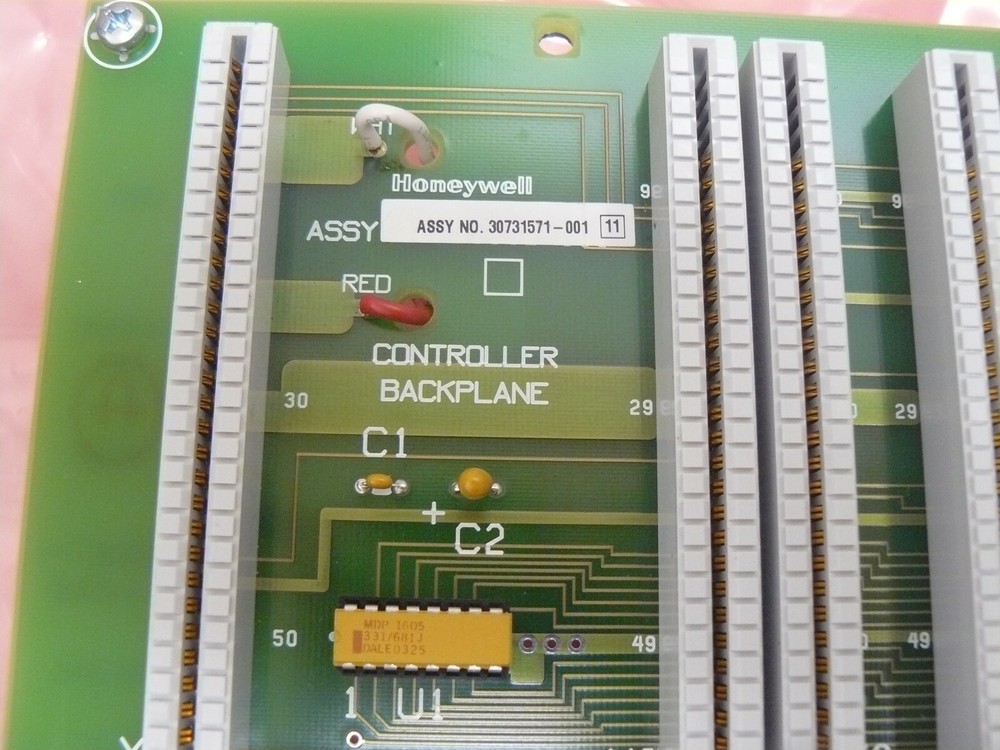 Honeywell 30731652-001 controller backplane new