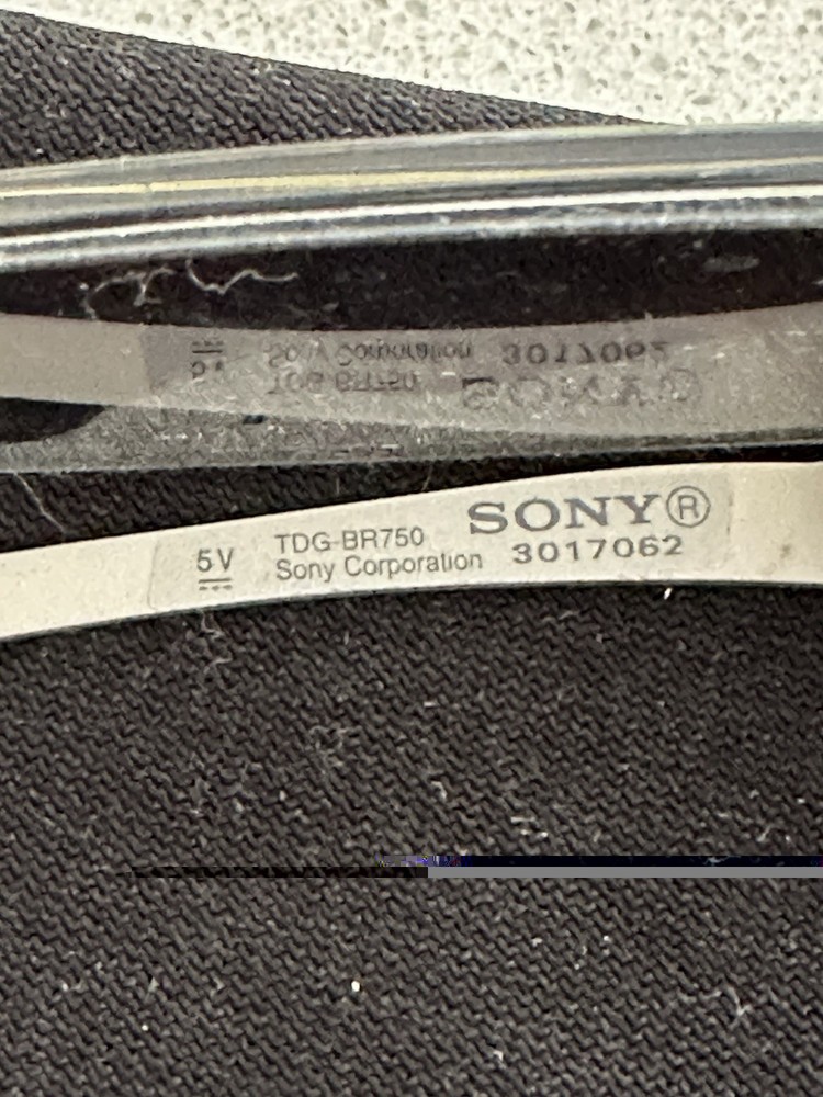 Sony TDG-BR750 Active 3D Glasses (2)