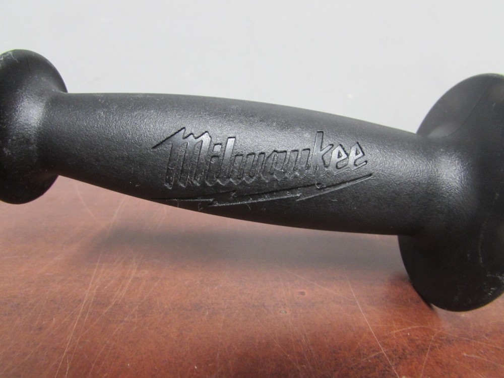 MILWAUKEE 516067 ADJUSTABLE AUXILIARY HANDLE REPLACEMENT FOR DRILL DRIVER A1(20C
