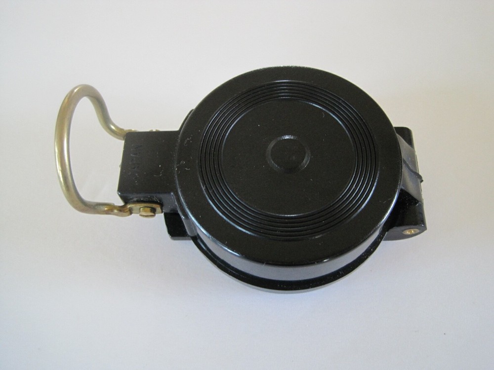 TOA Japan Compass in Plastic Case 2" Across