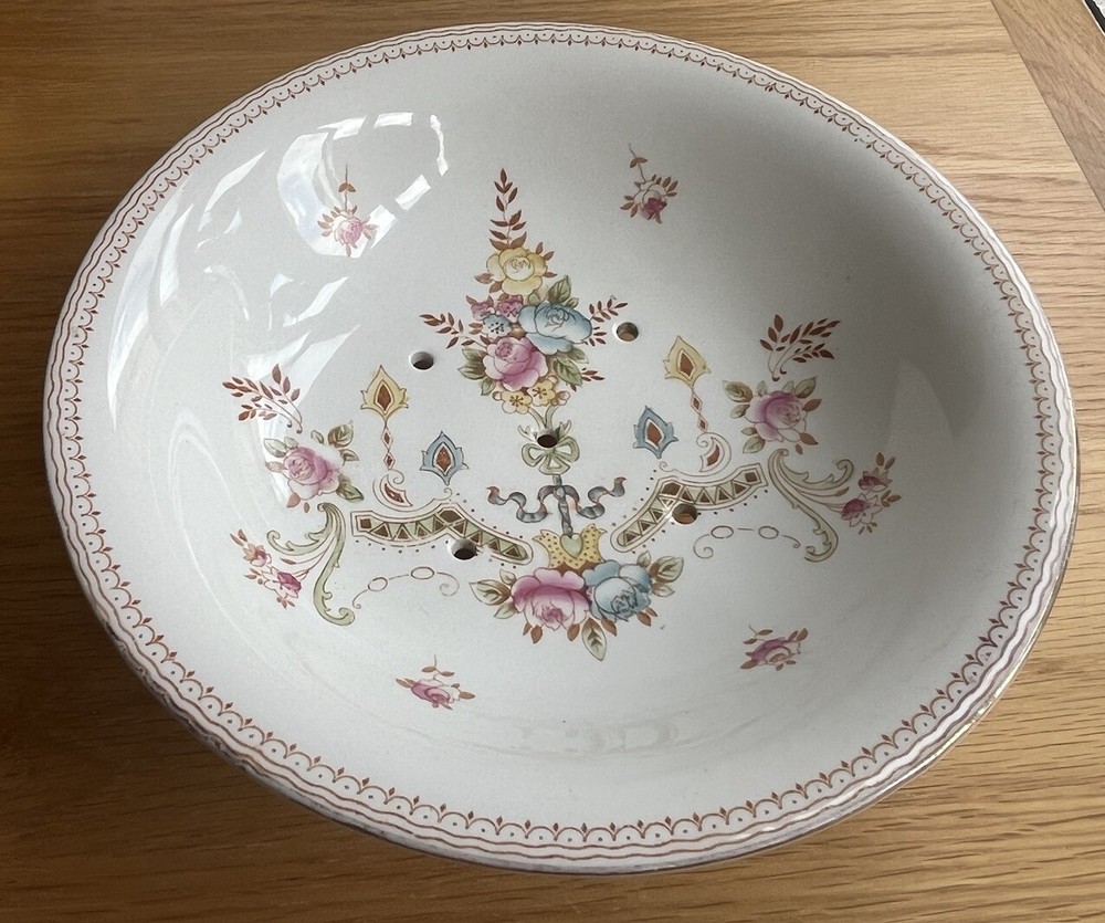 Antique Crown Devon Fieldings salad Water Drainer, Perth Pattern, Base Damage