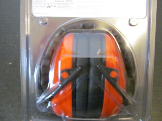Black+Decker NRR27 Compact Earmuff, Model BD750