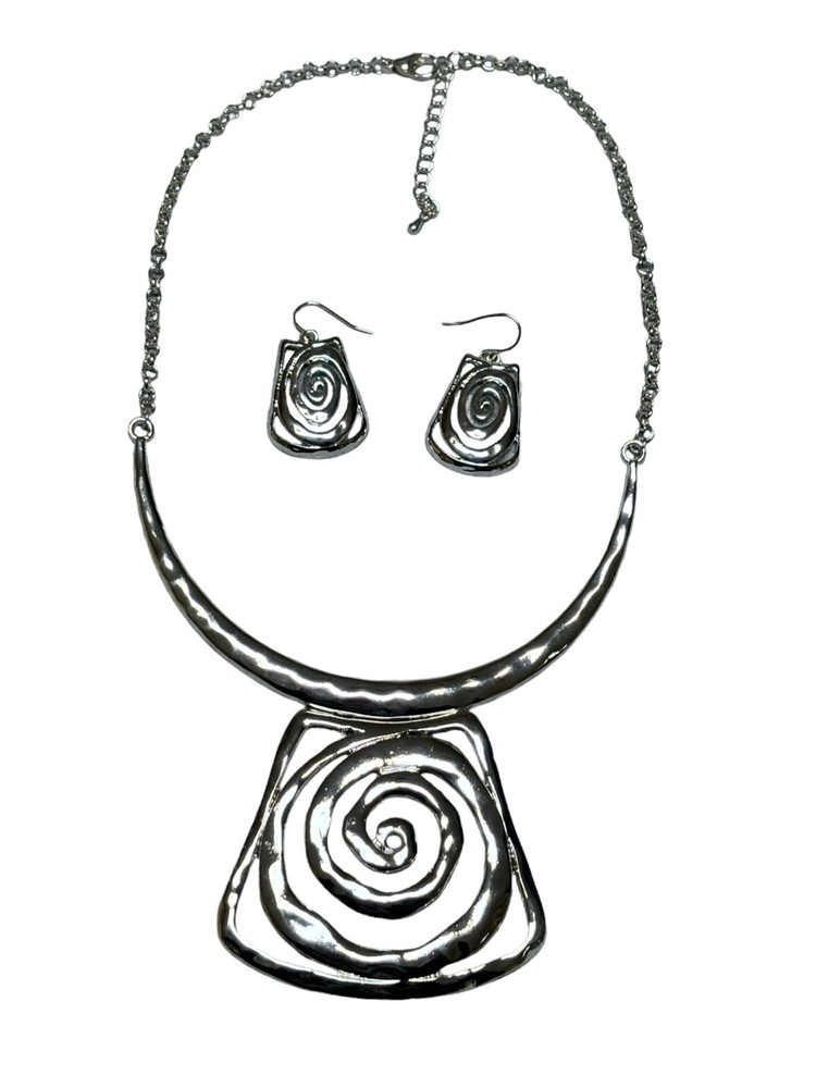 Silver Tone Twirl Hammered Look Necklace & Earring Set