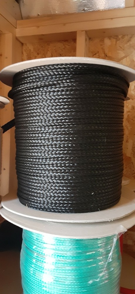 14 mm x 480 ft. Hollow Braid Polyethylene Rope Spool. Black.