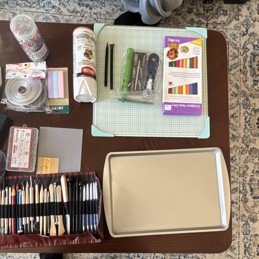 Complete clay set for clay figures