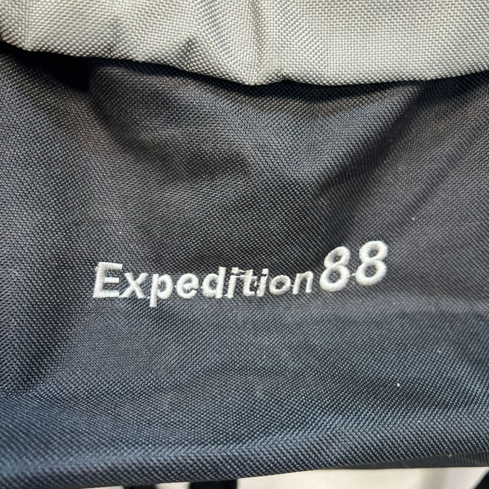 NWT Cuscus Expedition 88 Hiking Camp Travel Backpack Black Grey Outdoors Classic