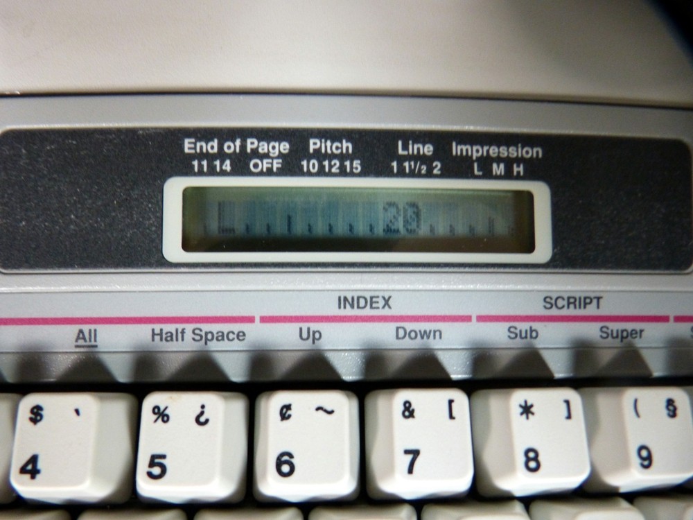 Smith Corona Mark 300 Word Processing Typewriter Tested