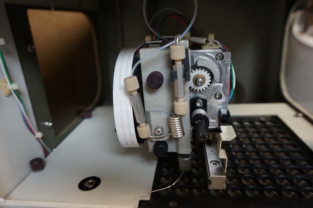 Perkin Elmer Series 200 Autosampler HPLC Auto Sampler LC chromatography