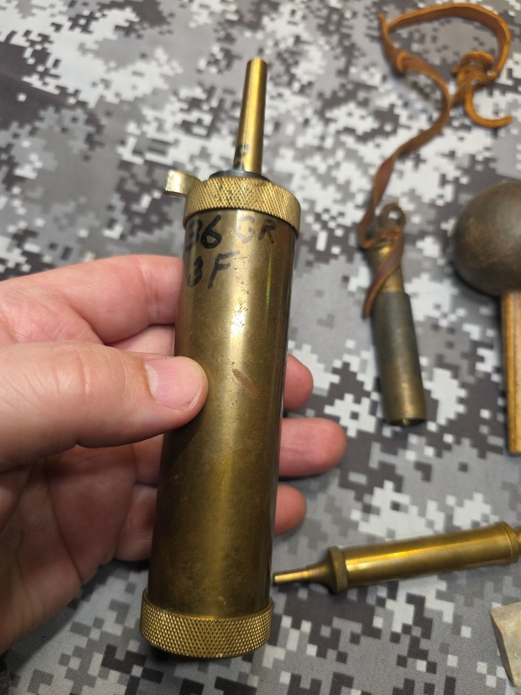 BLACK POWDER MUZZLELOADER FLINTLOCK TOOLS LOT CVA FLASK 2 TC FLINTS PAN PRIMER