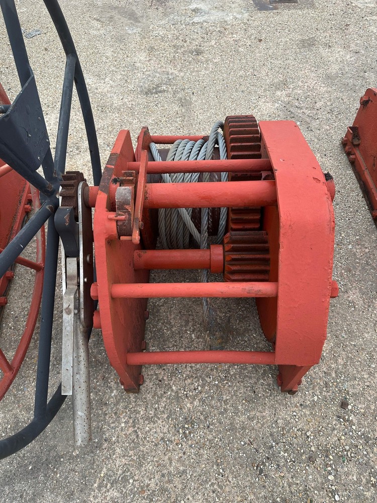 Hand Wheel Mooring Winch (Used)