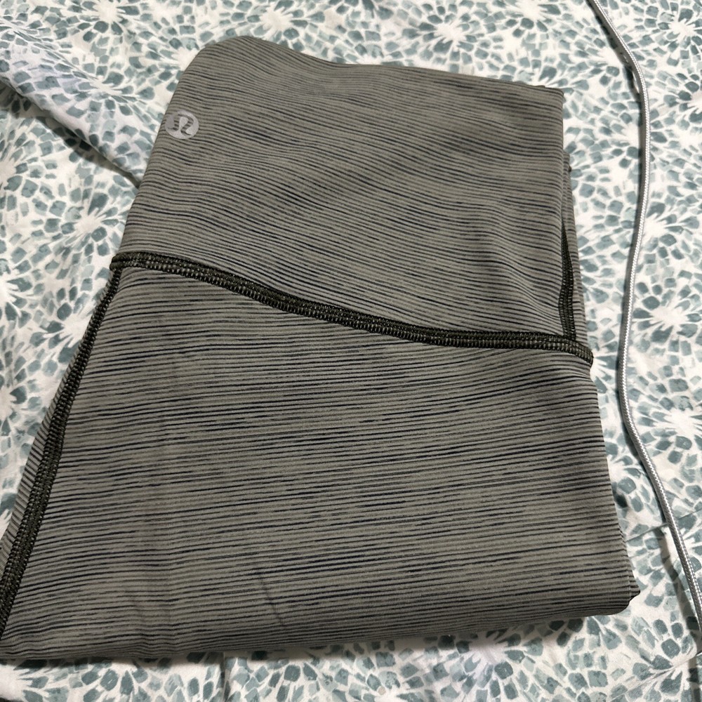 lululemon wunder under 6