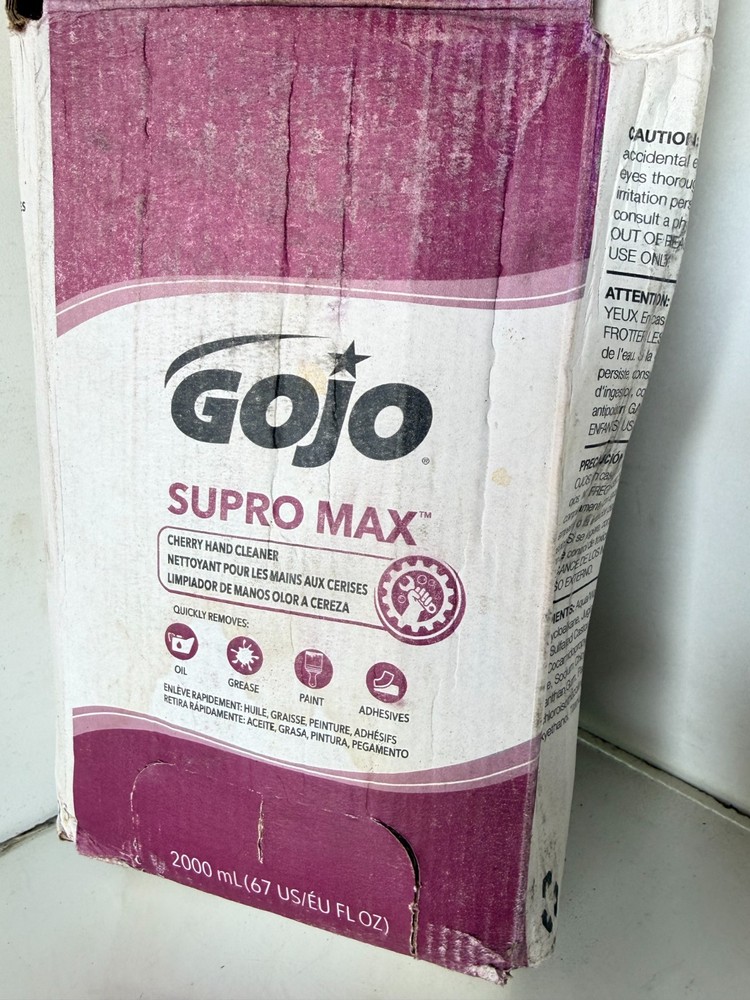 GOJO Supro Max Cherry Hand Cleaner 2000mL 67oz Dispenser Refill (rack)