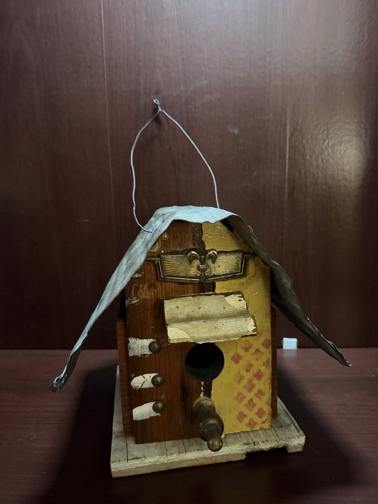 Birdhouse By Mr. Willi