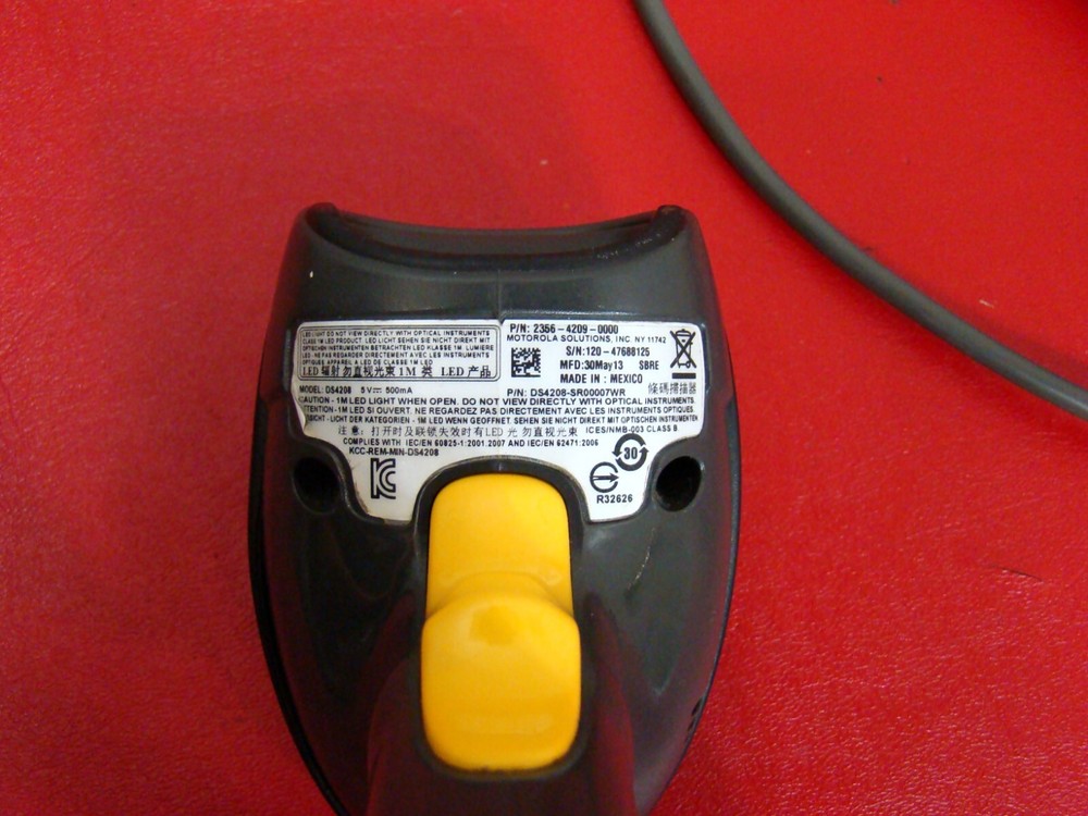 Motorola DS4208-SR00007WR Handheld USB Barcode Scanner with USB Cable