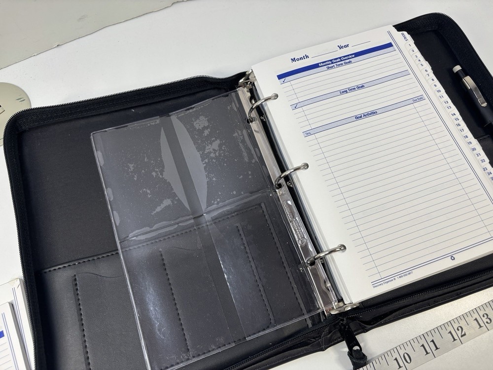 Caterpillar CAT Professional Leather Folio Binder - Zippered