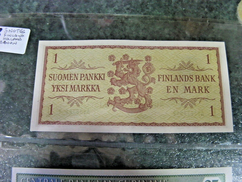 BANK NOTES WORLD 3 NOTES G18