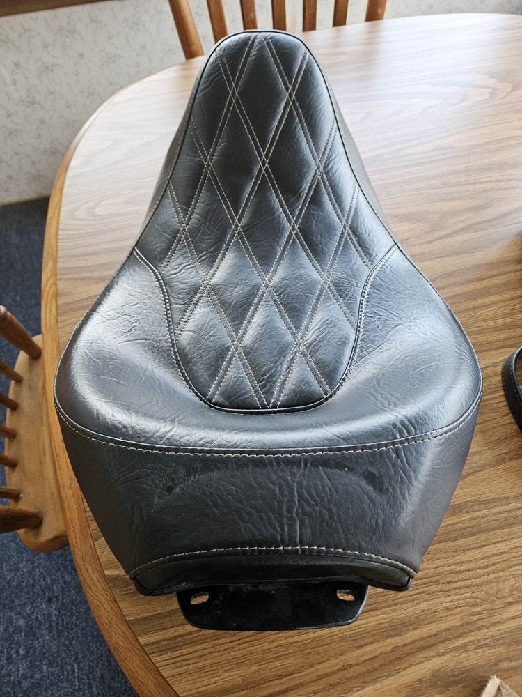 Harley-Davidson Low Profile Seat & Pillion