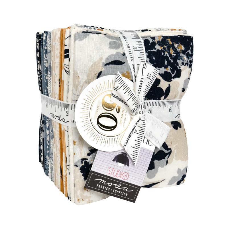 Moda Fat Quarter Bundle Arabesque by Studio M 27 Fat Quarter bundle